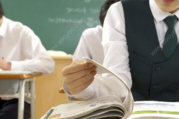高中生遭追打，滴滴司机打抱不平被砍伤(4)