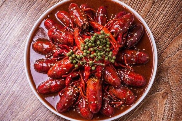 60万年薪急招品虾师，每天需吃完两斤小龙虾(3)