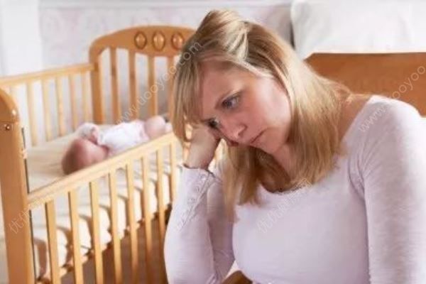 女教师追打婆婆被停课，丈夫恳求网友：评论留余地莫酿悲剧(3)